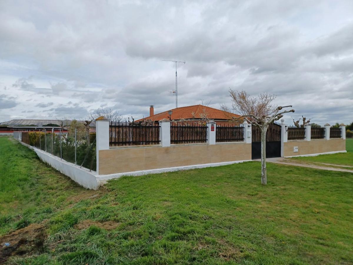 La Espiga Villa Valladolid Exterior photo